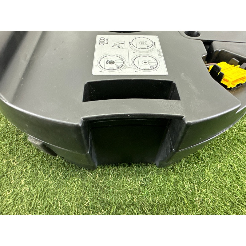 Сабвуфер (электрика) AUDI Q7 4L 2011 3.0 TFSi 4L0035382B