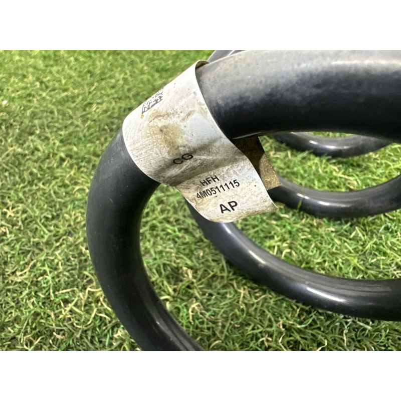 Пружина подвески (подвеска) AUDI Q7 4M 2017 2.0 TFSI 4M0511115AP