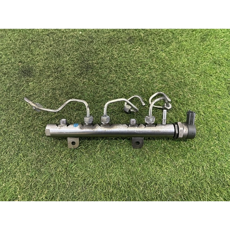 Топливная рампа (топливная система) Jeep Grand Cherokee WK2 2014 3.0 Diesel 68148330AA