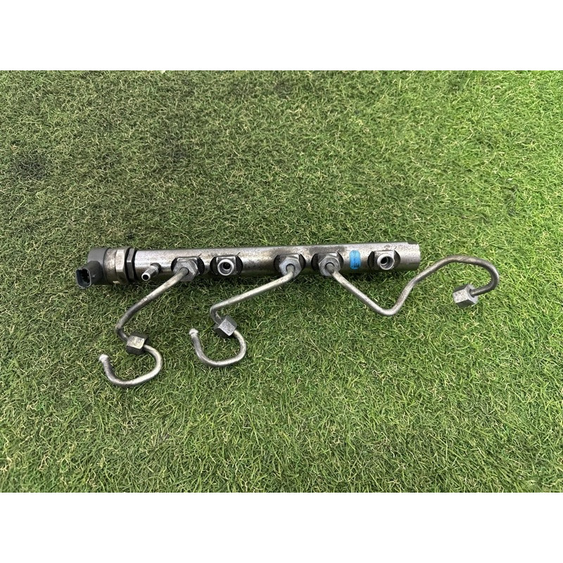 Топливная рампа (топливная система) Jeep Grand Cherokee WK2 2014 3.0 Diesel 68148330AA