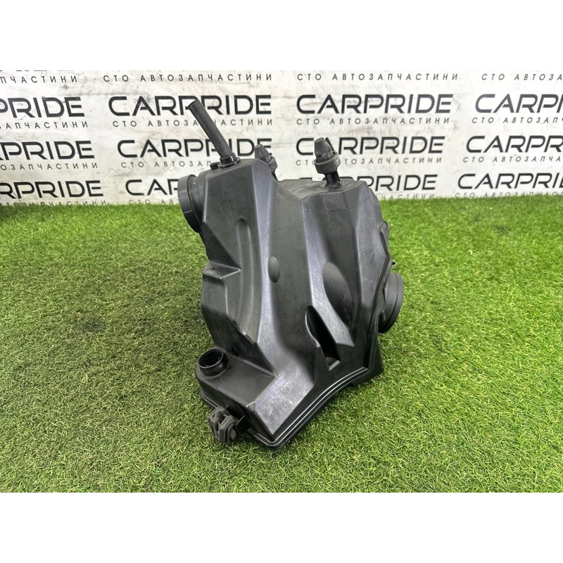 Корпус повітряного фільтра (подача палива) AUDI Q5 8R 2012 3.2 8K0133837E