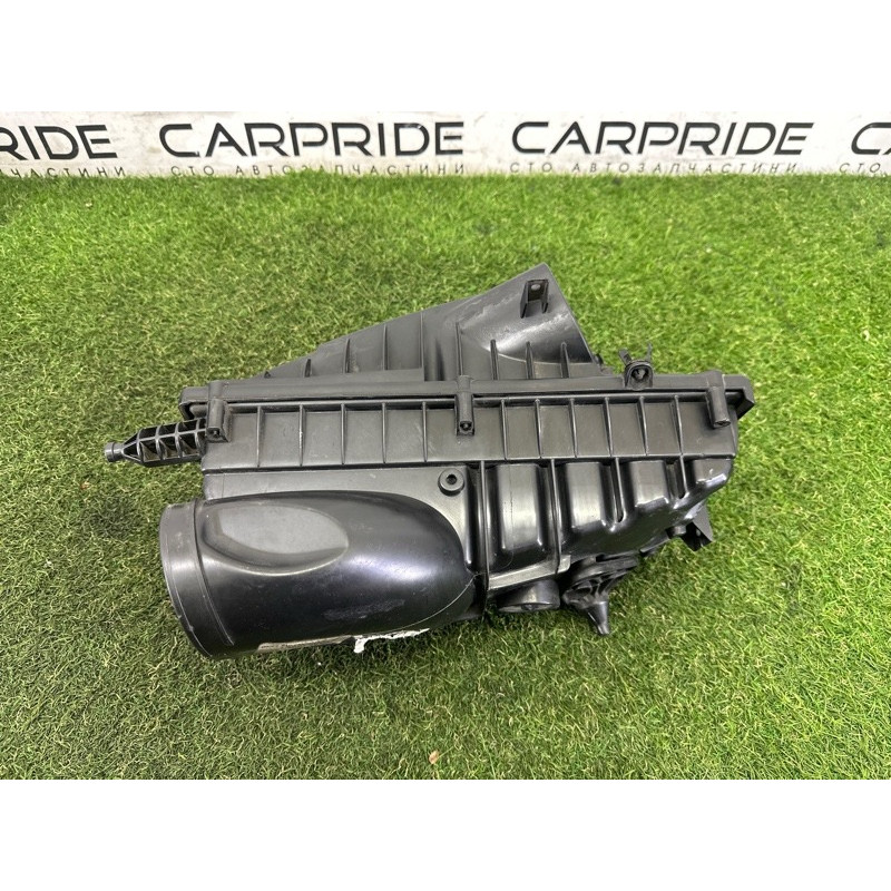 Корпус воздушного фильтра (впускная система) LAND ROVER Range Rover L405 2016 5.0 LR071028