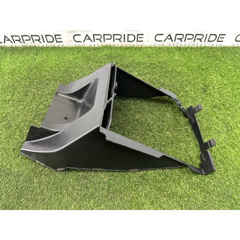 Воздуховод радиатора (кузов и элементы) LAND ROVER Range Rover L405 2016 5.0 LR038054