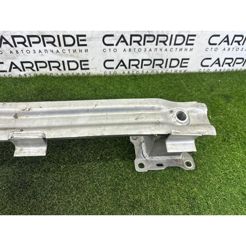 Усилитель бампера (наружные элементы кузова) AUDI A4 B9 2017 2.0 TFSI 8W0807309A