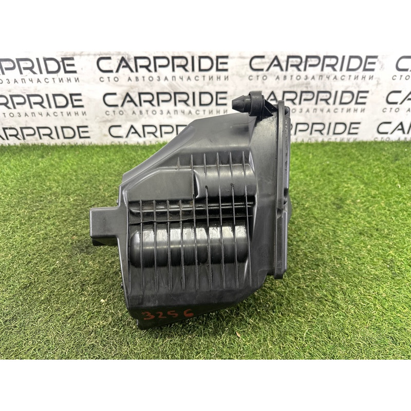 Корпус воздушного фильтра (впускная система) AUDI A4 B9 2017 2.0 TFSI 8W0133837H