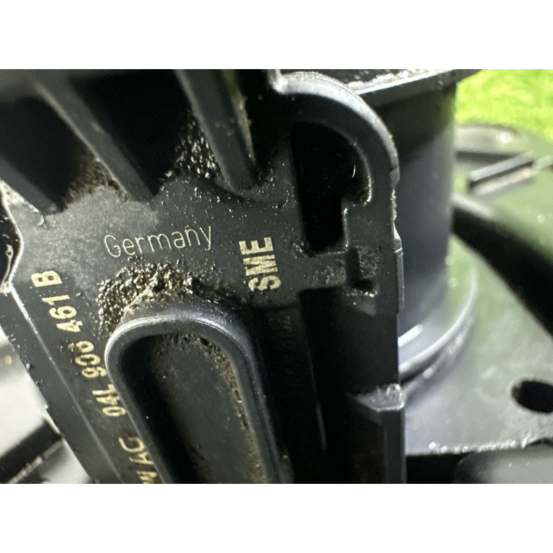 Корпус воздушного фильтра (впускная система) AUDI A4 B9 2017 2.0 TFSI 8W0133837H