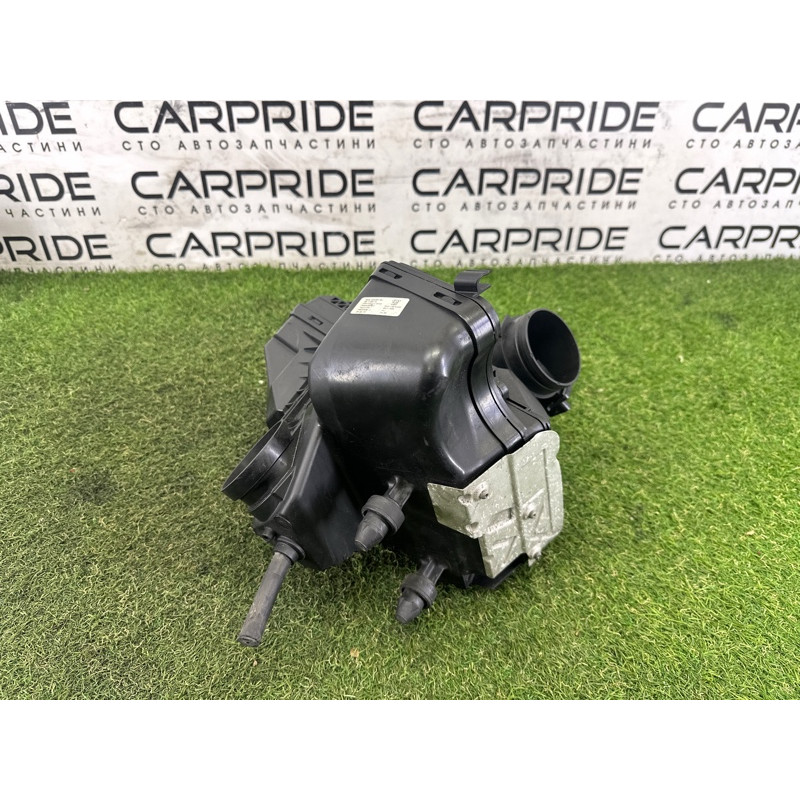 Корпус воздушного фильтра (впускная система) AUDI A4 B8 2014 2.0 TFSI 8K0133837BJ