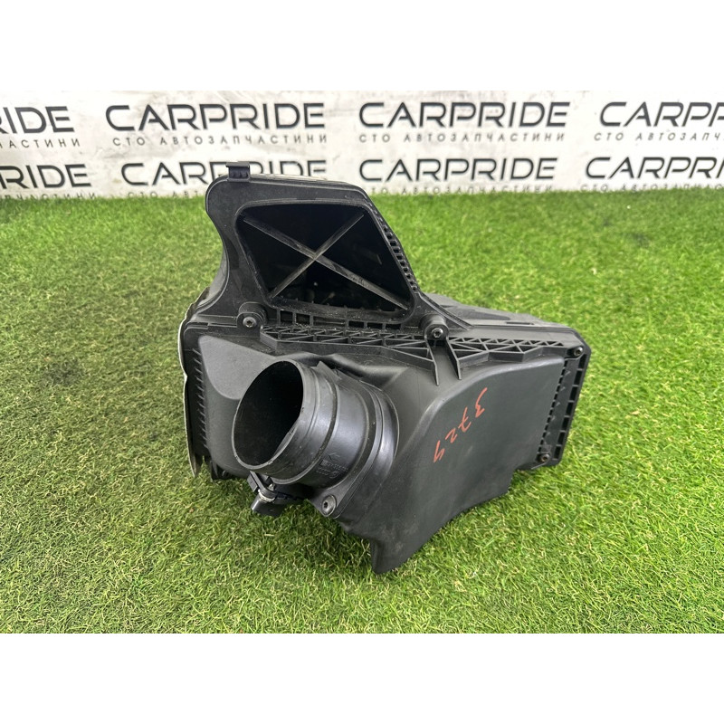 Корпус воздушного фильтра (впускная система) AUDI A4 B8 2014 2.0 TFSI 8K0133837BJ