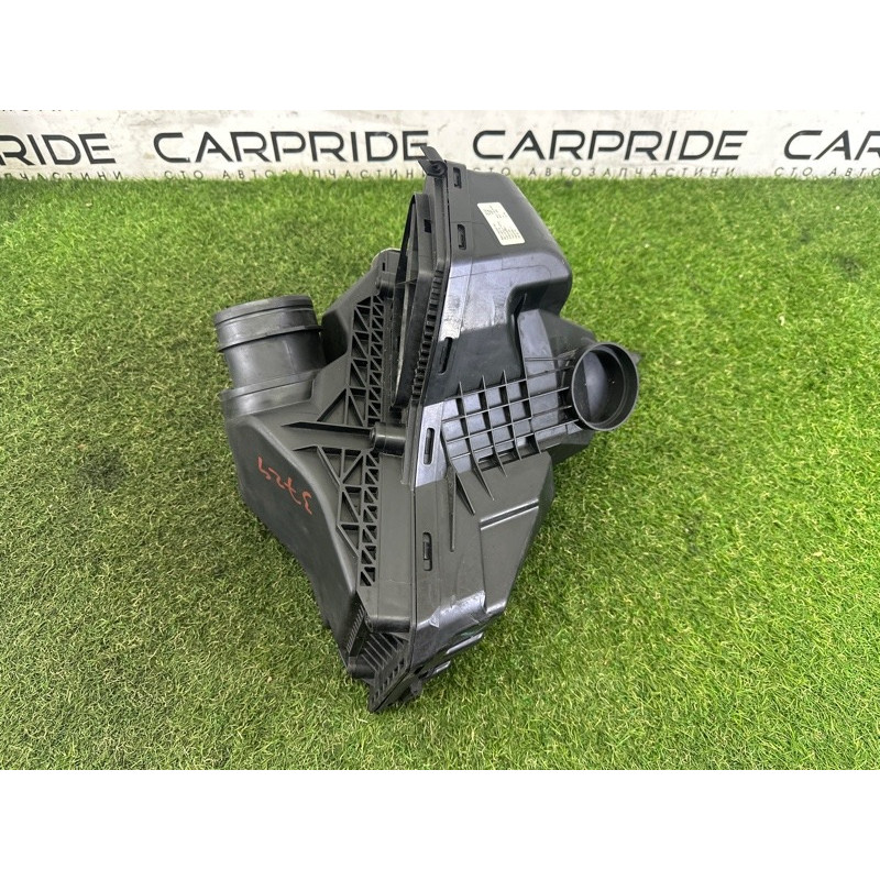 Корпус воздушного фильтра (впускная система) AUDI A4 B8 2014 2.0 TFSI 8K0133837BJ