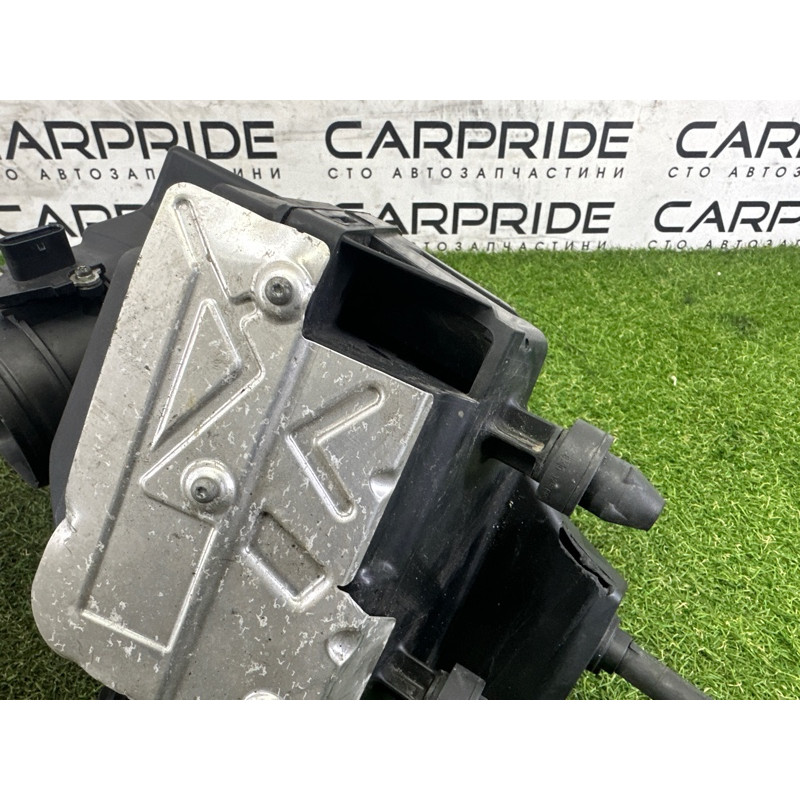 Корпус воздушного фильтра (впускная система) AUDI A4 B8 2014 2.0 TFSI 8K0133837BJ