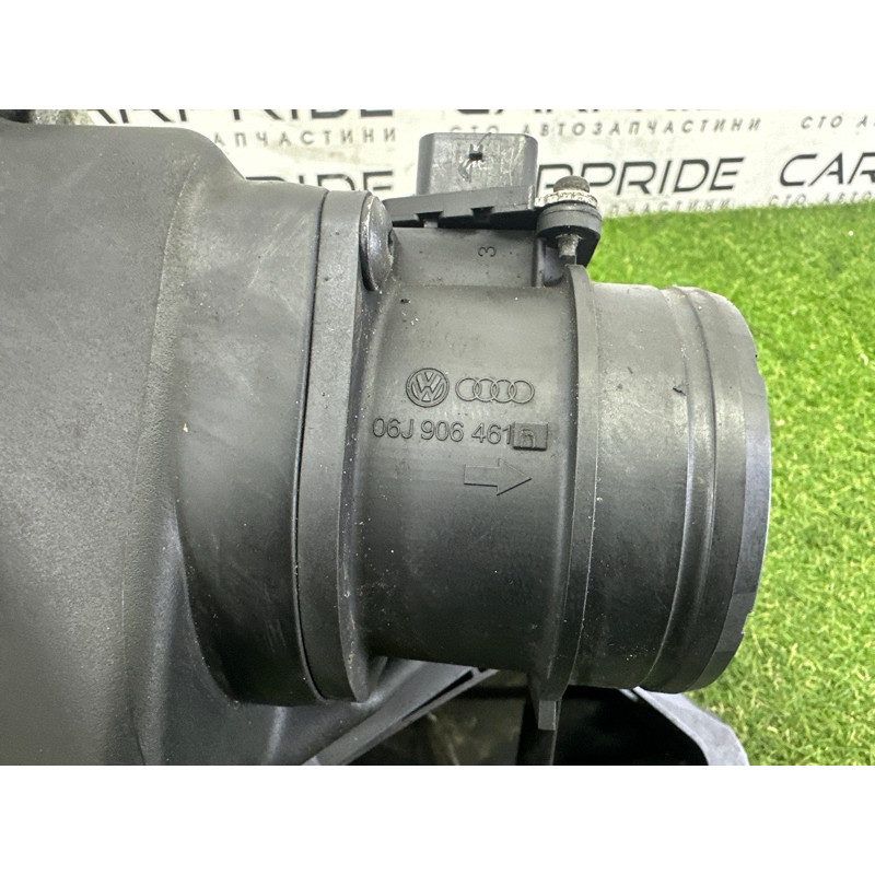 Корпус воздушного фильтра (впускная система) AUDI A4 B8 2014 2.0 TFSI 8K0133837BJ