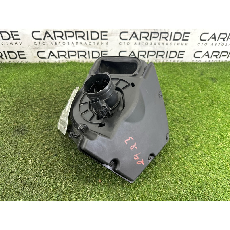 Корпус воздушного фильтра (впускная система) AUDI A4 B9 2017 2.0 TFSI 8W0133837Q