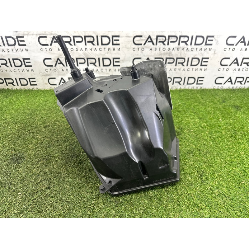 Корпус воздушного фильтра (впускная система) AUDI A4 B9 2017 2.0 TFSI 8W0133837Q