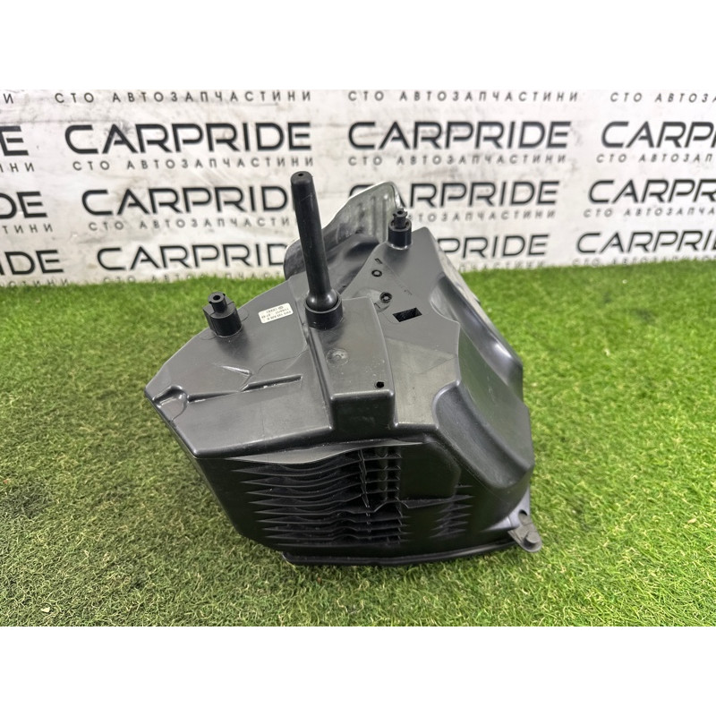 Корпус воздушного фильтра (впускная система) AUDI A4 B9 2017 2.0 TFSI 8W0133837Q