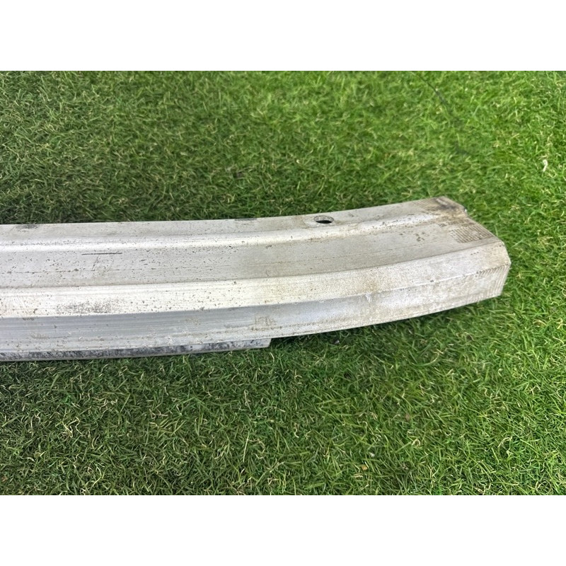 Усилитель бампера (наружные элементы кузова) AUDI Q7 4L 2011 3.0 TFSi 4L0807113A