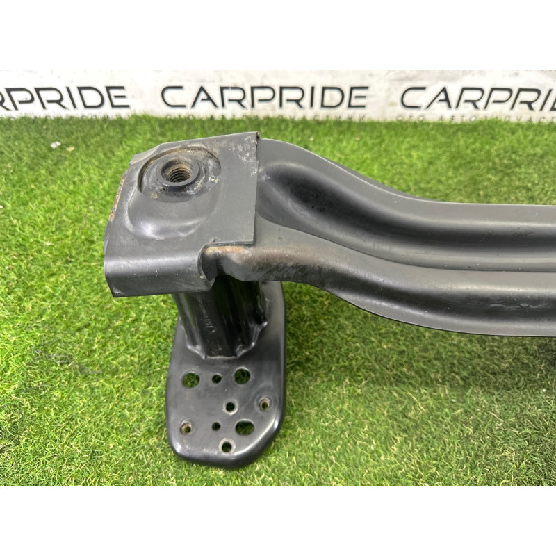 Усилитель бампера (наружные элементы кузова) Volkswagen Touareg NF 2013 3.6 7P0807109D