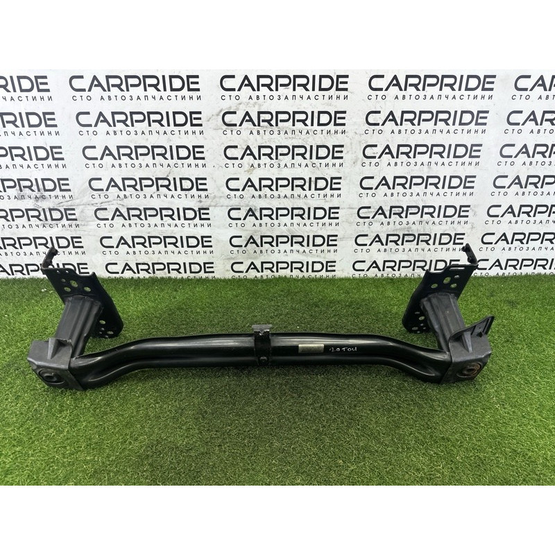 Усилитель бампера (наружные элементы кузова) Volkswagen Touareg NF 2013 3.6 7P0807109D