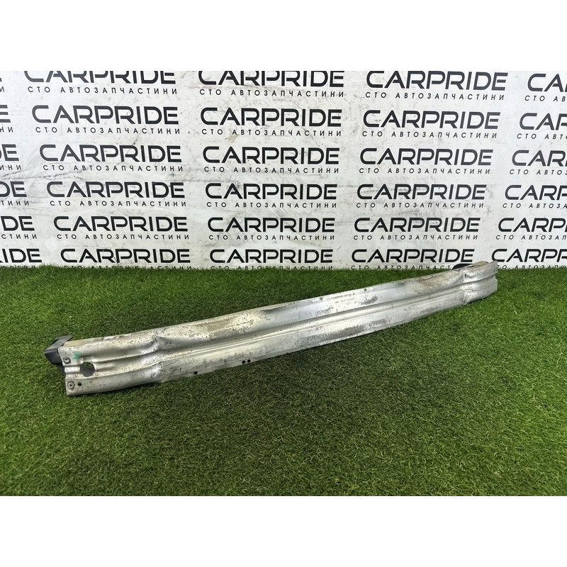 Усилитель бампера (наружные элементы кузова) AUDI A4 B8 2014 2.0 TFSI 8K0807113F