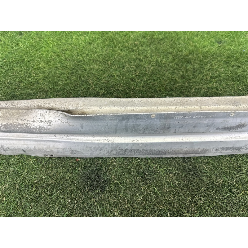 Усилитель бампера (наружные элементы кузова) AUDI A4 B8 2014 2.0 TFSI 8K0807113F