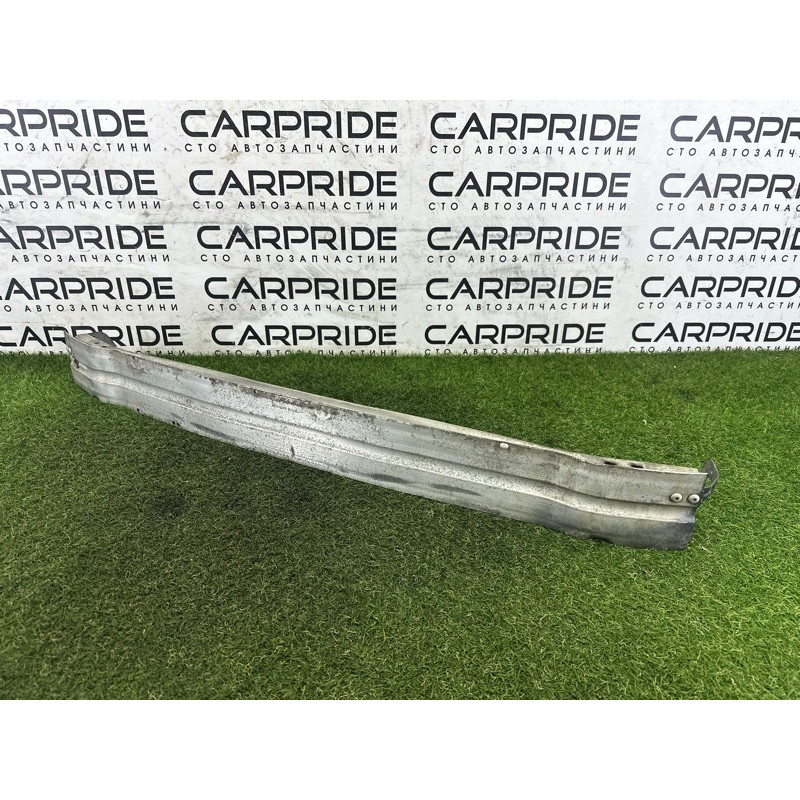 Усилитель бампера (наружные элементы кузова) AUDI Q5 8R 2012 3.2 8R0807113B