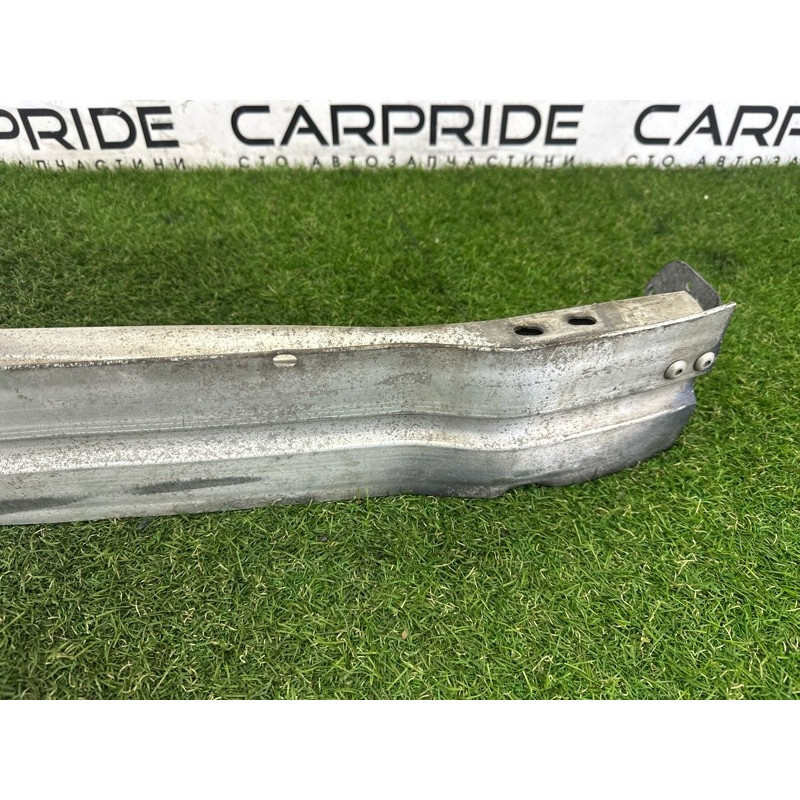 Усилитель бампера (наружные элементы кузова) AUDI Q5 8R 2012 3.2 8R0807113B