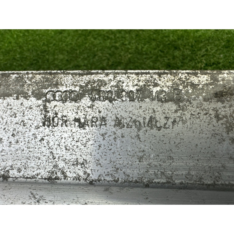 Усилитель бампера (наружные элементы кузова) AUDI Q5 8R 2012 3.2 8R0807113B