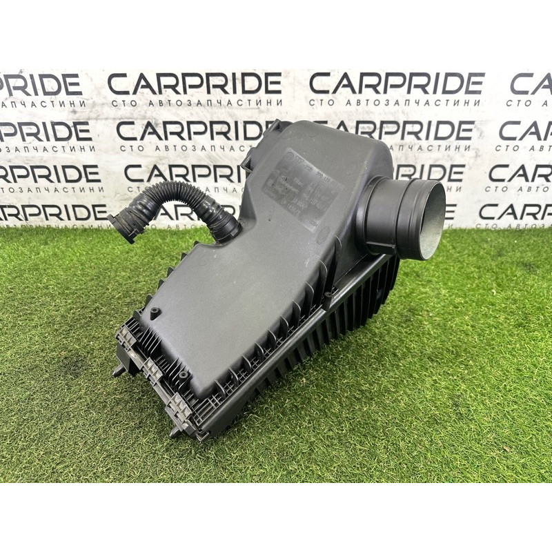 Корпус воздушного фильтра (впускная система) Volkswagen Touareg NF 2013 3.0 Hybrid 7P0129607C