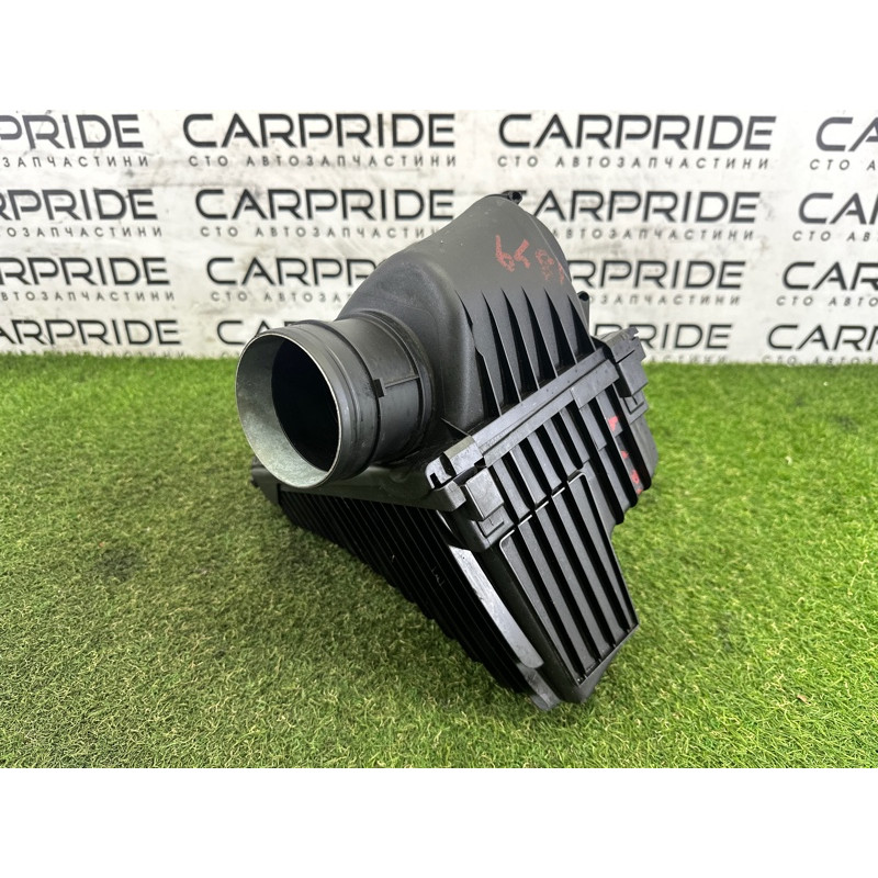 Корпус воздушного фильтра (впускная система) Volkswagen Touareg NF 2013 3.0 Hybrid 7P0129607C