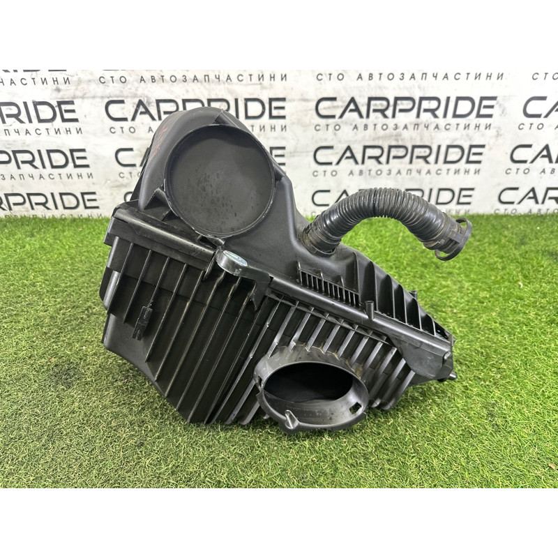 Корпус воздушного фильтра (впускная система) Volkswagen Touareg NF 2013 3.0 Hybrid 7P0129607C
