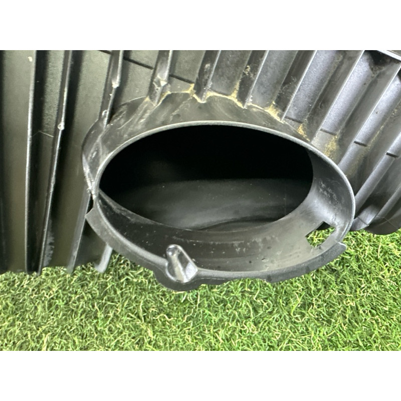 Корпус воздушного фильтра (впускная система) Volkswagen Touareg NF 2013 3.0 Hybrid 7P0129607C