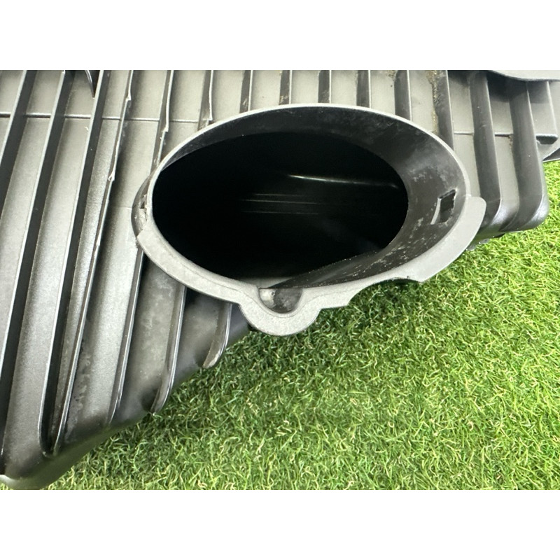 Корпус воздушного фильтра (впускная система) Volkswagen Touareg NF 2013 3.0 Hybrid 7P0129607C