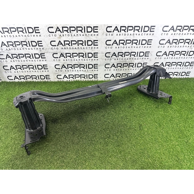 Усилитель бампера (наружные элементы кузова) Volkswagen Touareg NF 2011 3.6 7P0807109B