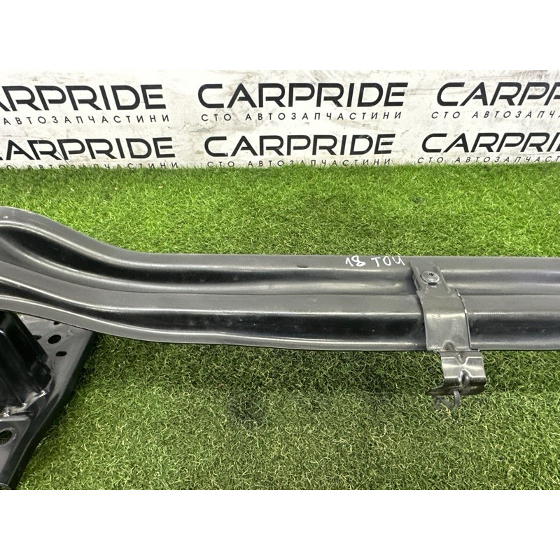 Усилитель бампера (наружные элементы кузова) Volkswagen Touareg NF 2011 3.6 7P0807109B