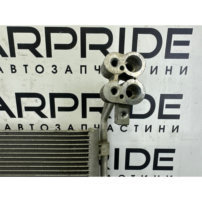 Радиатор кондиционера (отопление и кондиционирование) Volkswagen Touareg NF 2013 3.0 Hybrid 7P0820411A