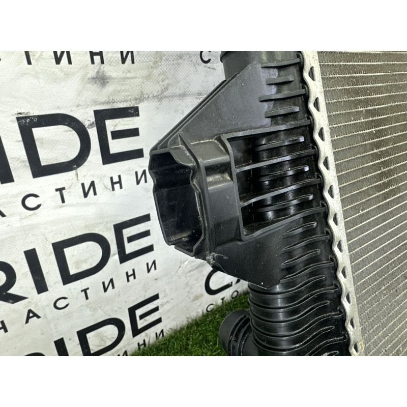Радиатор охлаждения (система охлаждения) Volkswagen Touareg NF 2013 3.0 Hybrid 7P0121253A