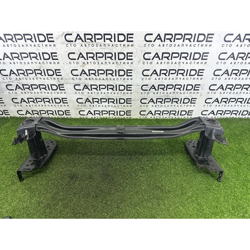 Усилитель бампера (наружные элементы кузова) Volkswagen Touareg NF 2013 3.0 Hybrid 7P0807109D