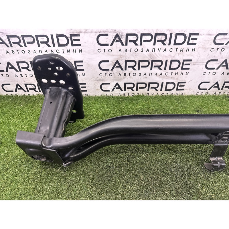 Усилитель бампера (наружные элементы кузова) Volkswagen Touareg NF 2013 3.0 Hybrid 7P0807109D