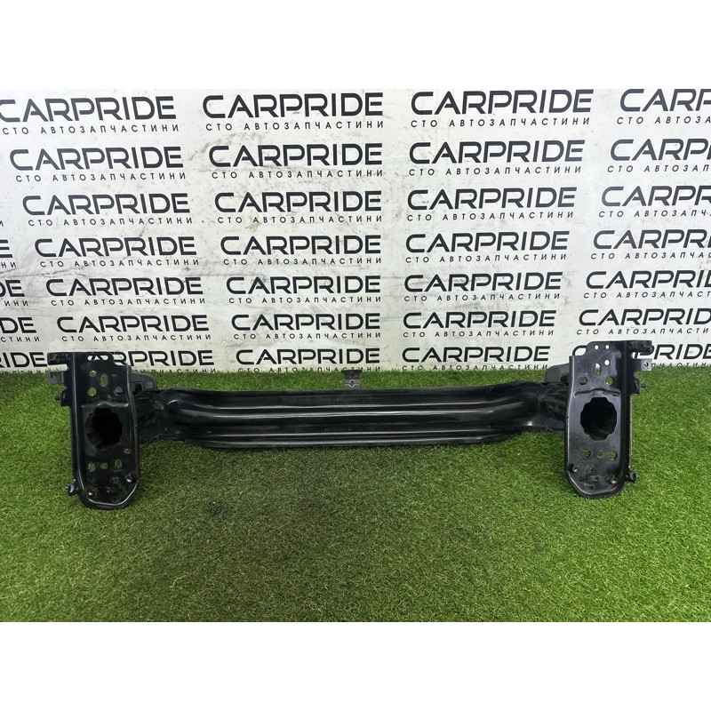 Усилитель бампера (наружные элементы кузова) Volkswagen Touareg NF 2013 3.0 Hybrid 7P0807109D