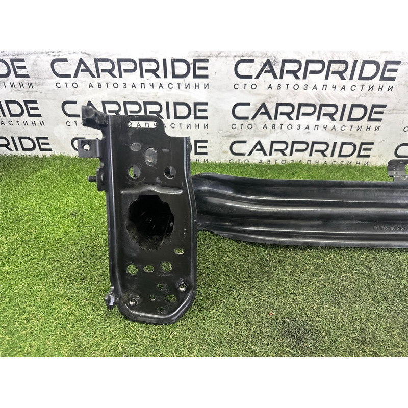 Усилитель бампера (наружные элементы кузова) Volkswagen Touareg NF 2013 3.0 Hybrid 7P0807109D