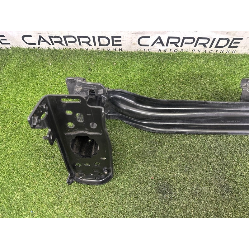 Усилитель бампера (наружные элементы кузова) Volkswagen Touareg NF 2013 3.0 Hybrid 7P0807109D