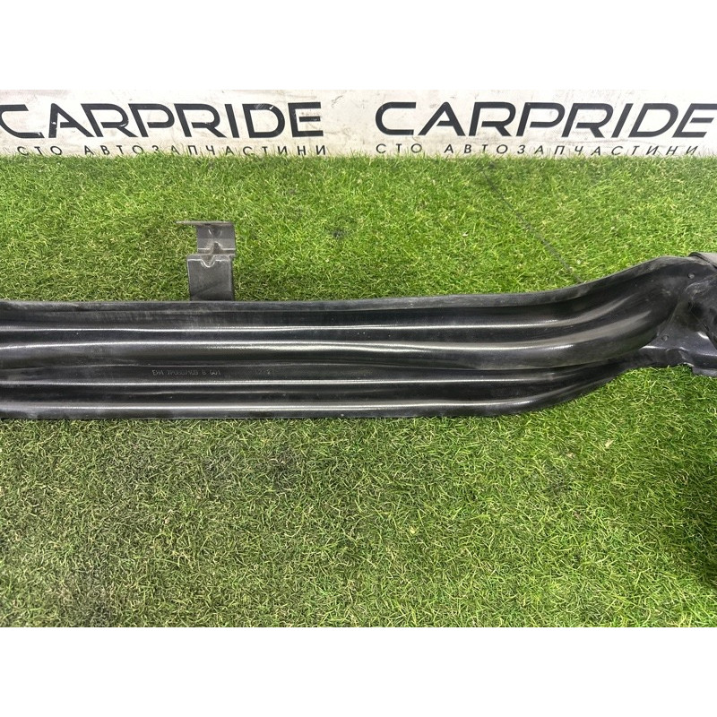 Усилитель бампера (наружные элементы кузова) Volkswagen Touareg NF 2013 3.0 Hybrid 7P0807109D