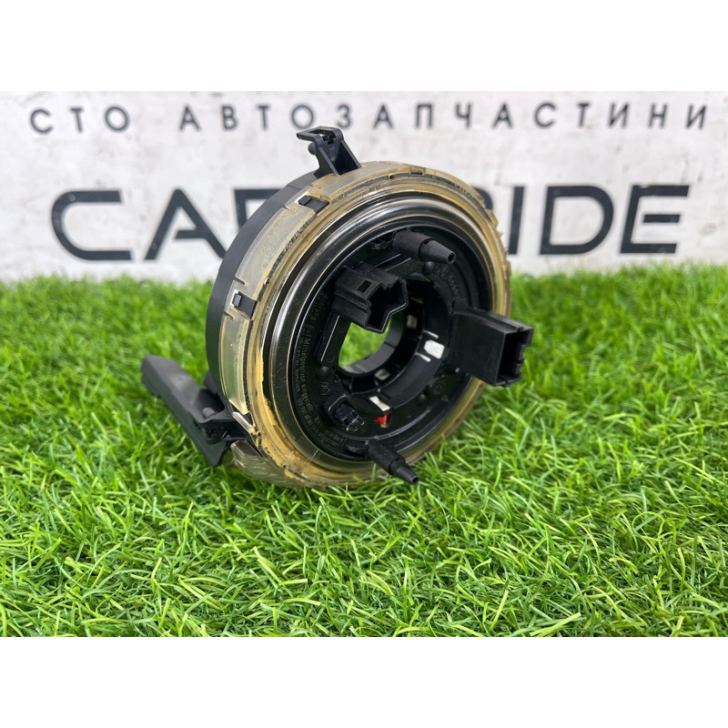 Подрулевой шлейф (электрика) AUDI A4 B6 2.4BDV 8E0953541E