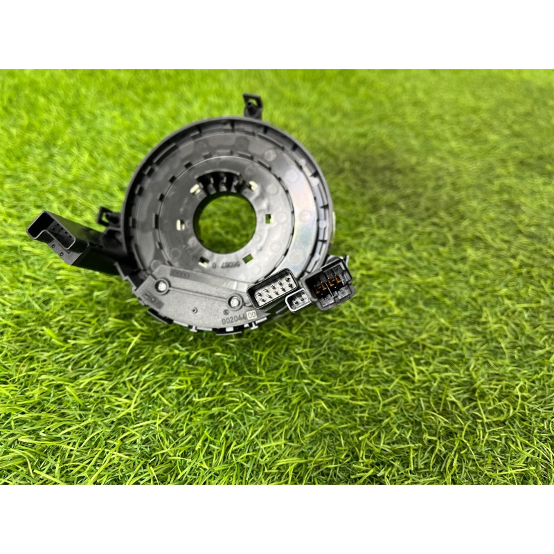 Подрулевой шлейф (электрика) AUDI A4 B6 2.4BDV 8E0953541E