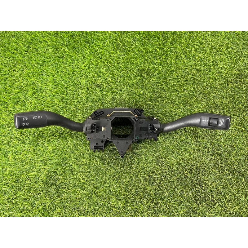 Блок подрулевых переключателей (электрика) AUDI A4 B6 2.4BDV 8E0953549N