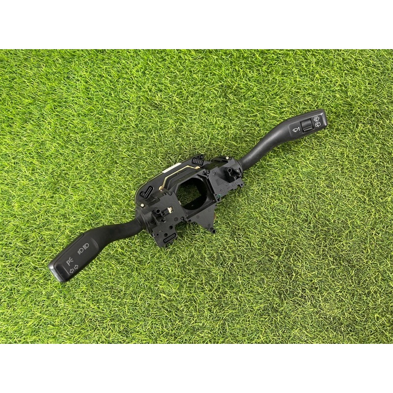 Блок подрулевых переключателей (электрика) AUDI A4 B6 2.4BDV 8E0953549N