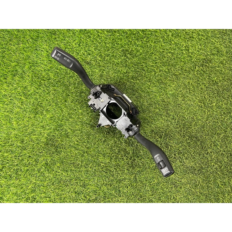 Блок подрулевых переключателей (электрика) AUDI A4 B6 2.4BDV 8E0953549N