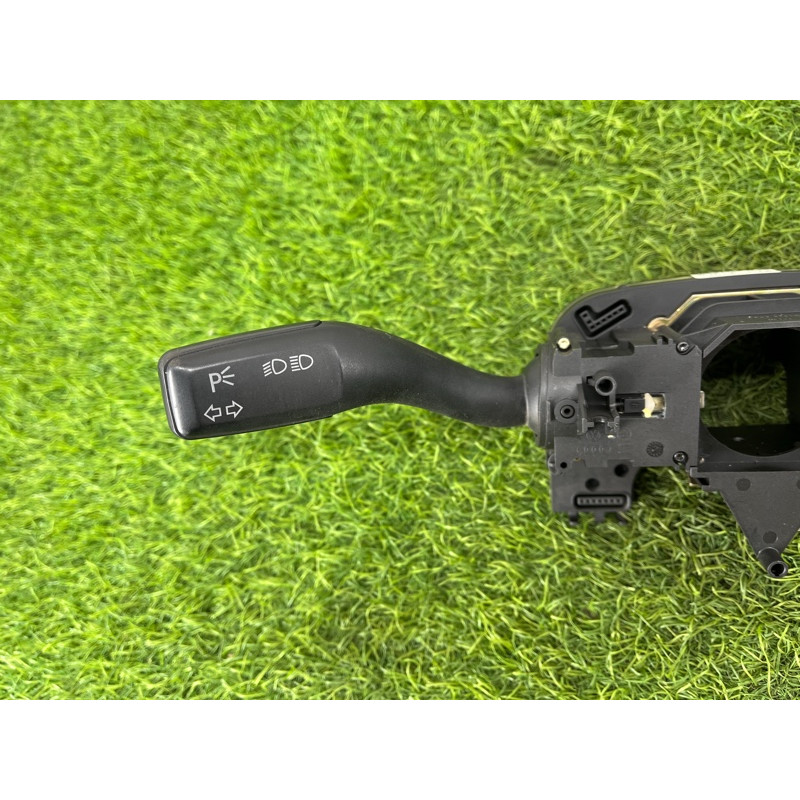 Блок подрулевых переключателей (электрика) AUDI A4 B6 2.4BDV 8E0953549N