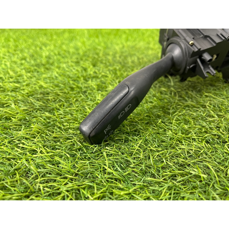 Блок подрулевых переключателей (электрика) AUDI A4 B6 2.4BDV 8E0953549N