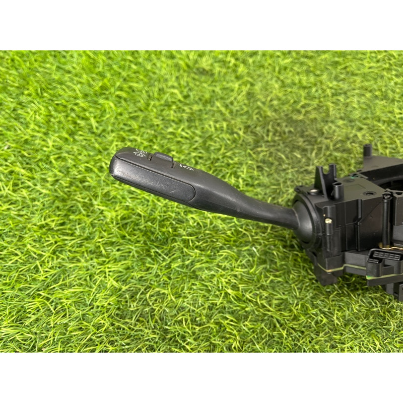 Блок подрулевых переключателей (электрика) AUDI A4 B6 2.4BDV 8E0953549N