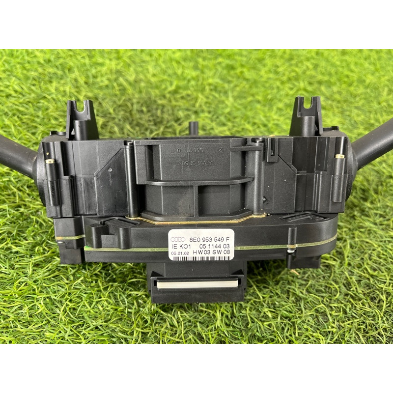 Блок подрулевых переключателей (электрика) AUDI A4 B6 2.4BDV 8E0953549N